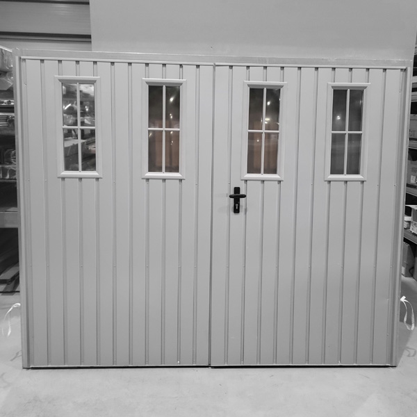 Porte de garage battante à rainures verticales 9006 Destockage