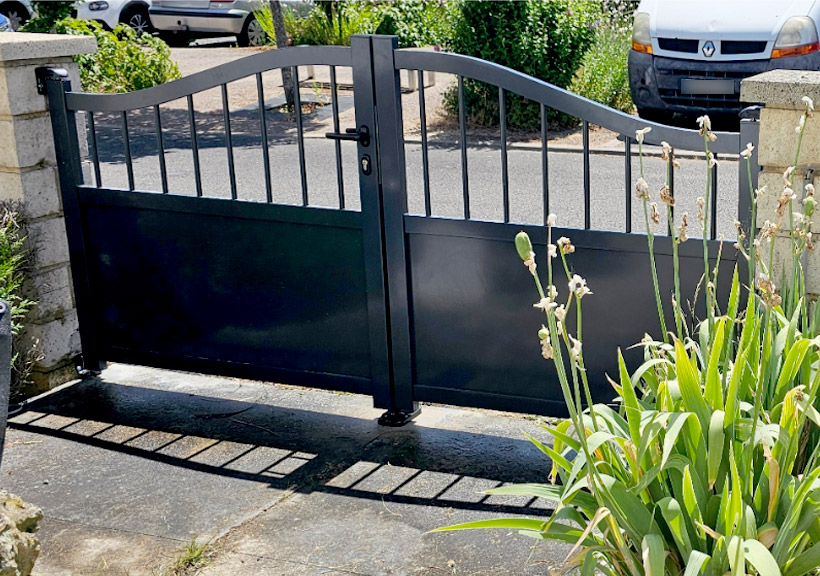 Portail battant TR02B