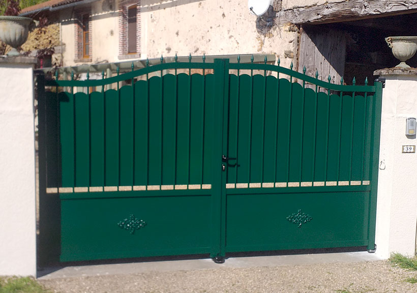 Réalisation de Georges Besset